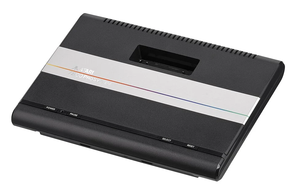 Atari-7800-Console-FL.jpg