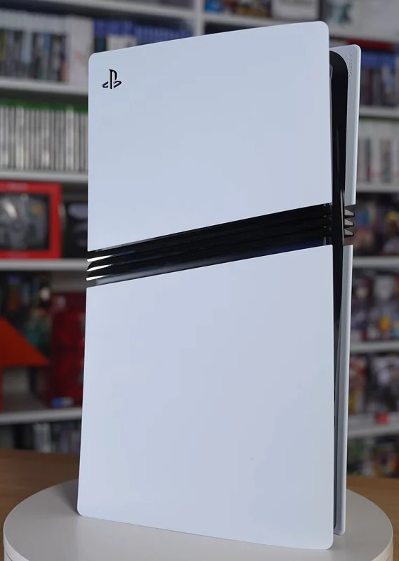 PlayStation 5 Pro no disc drive.jpg